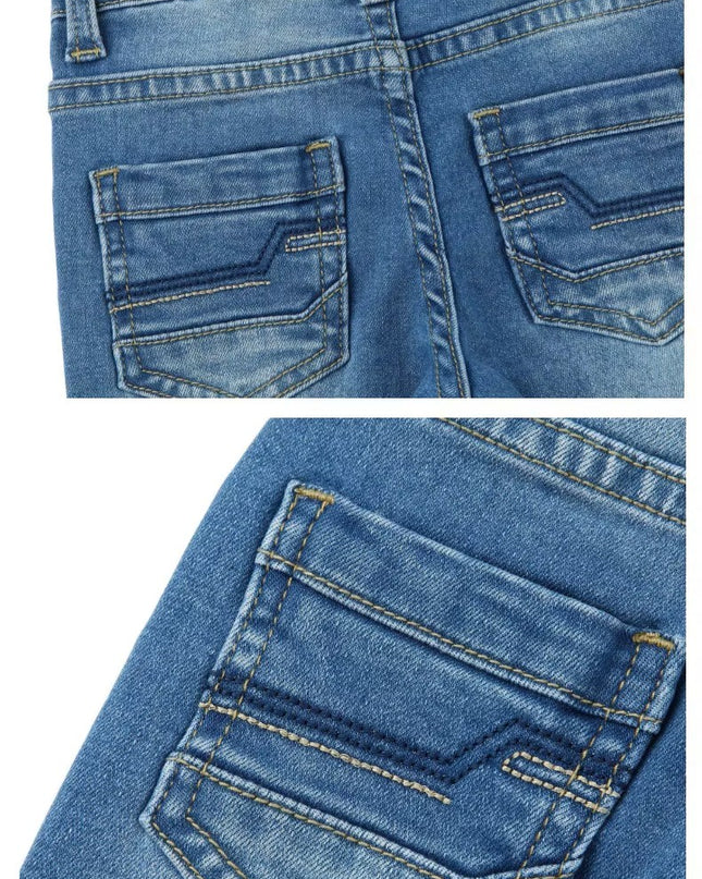 Pantalón negro y azul